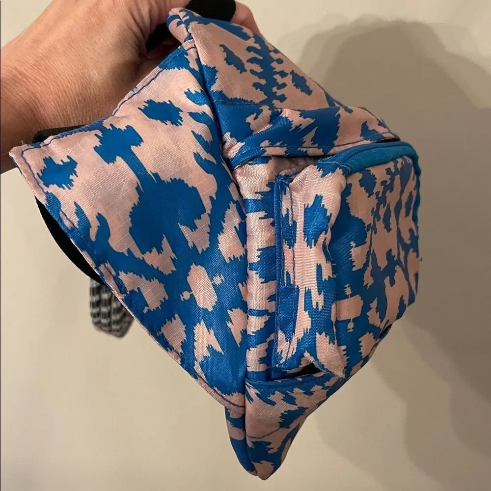 Kavu brand style